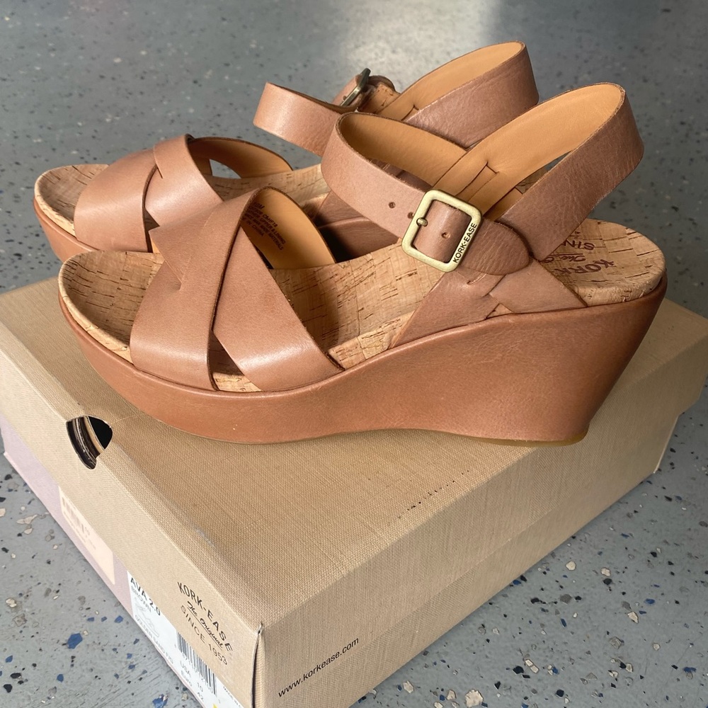 - Kork-Ease “Ava 2.0” brown wedge. Size 10